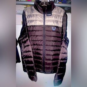 True religion puffer size M, Brand new, Never worn.